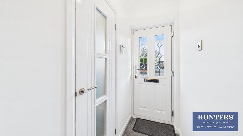 Property photo 2 of 22 Entry