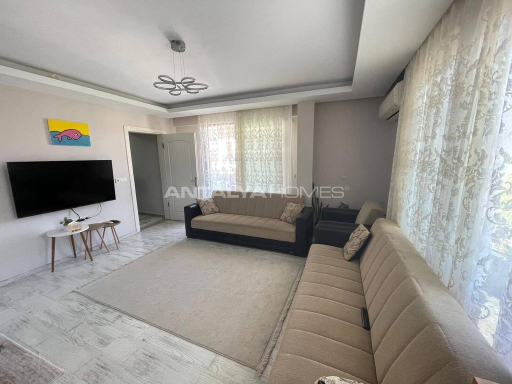 Property photo 3 of 19