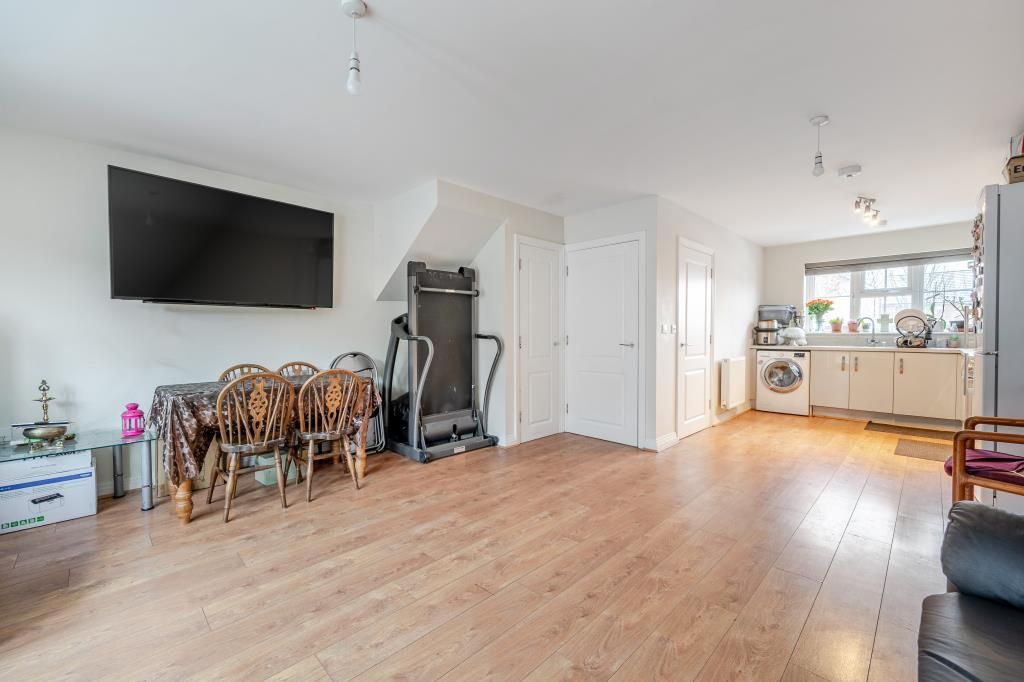 Property photo 2 of 20 Living Room