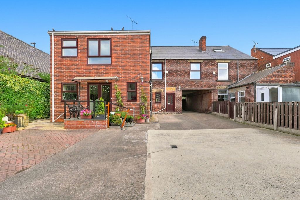 Property photo 1 of 43