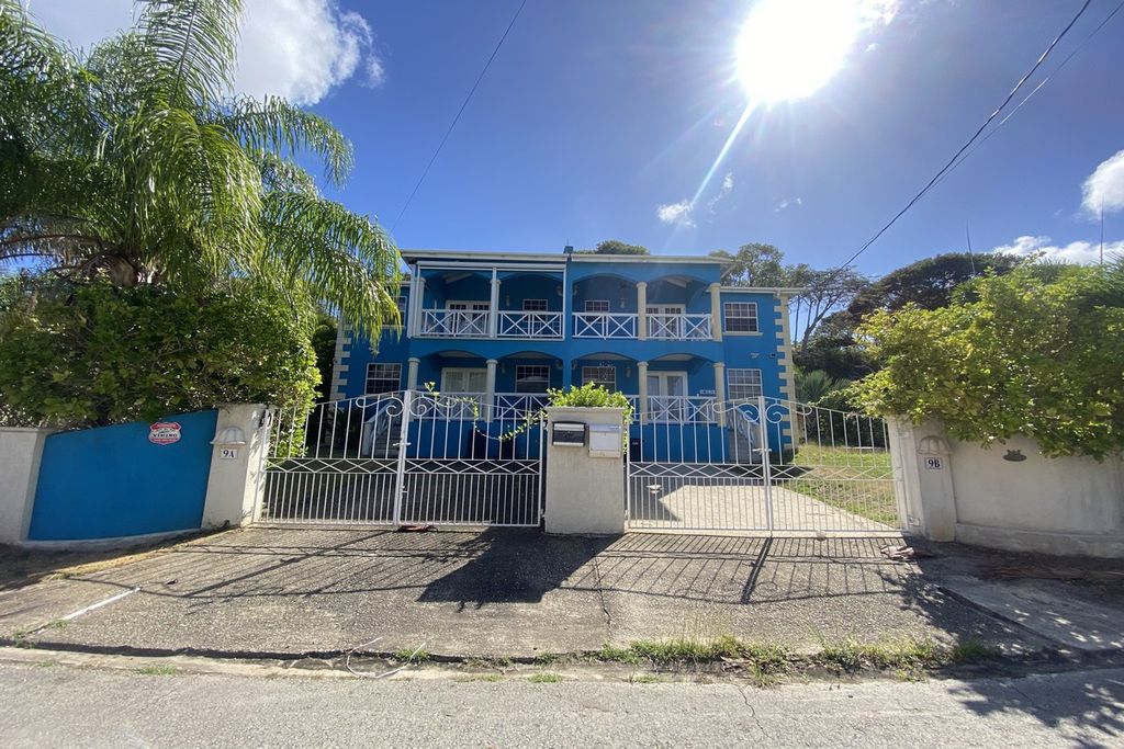 Property photo 1 of 18