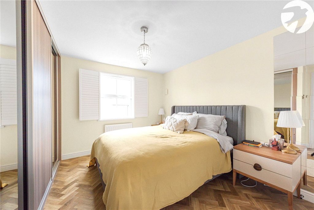 Property photo 3 of 22 Bedroom One