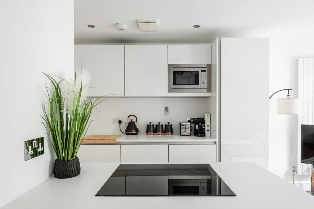 Property photo 2 of 11 Artllery Ln 54 F3 - 8.Jpg