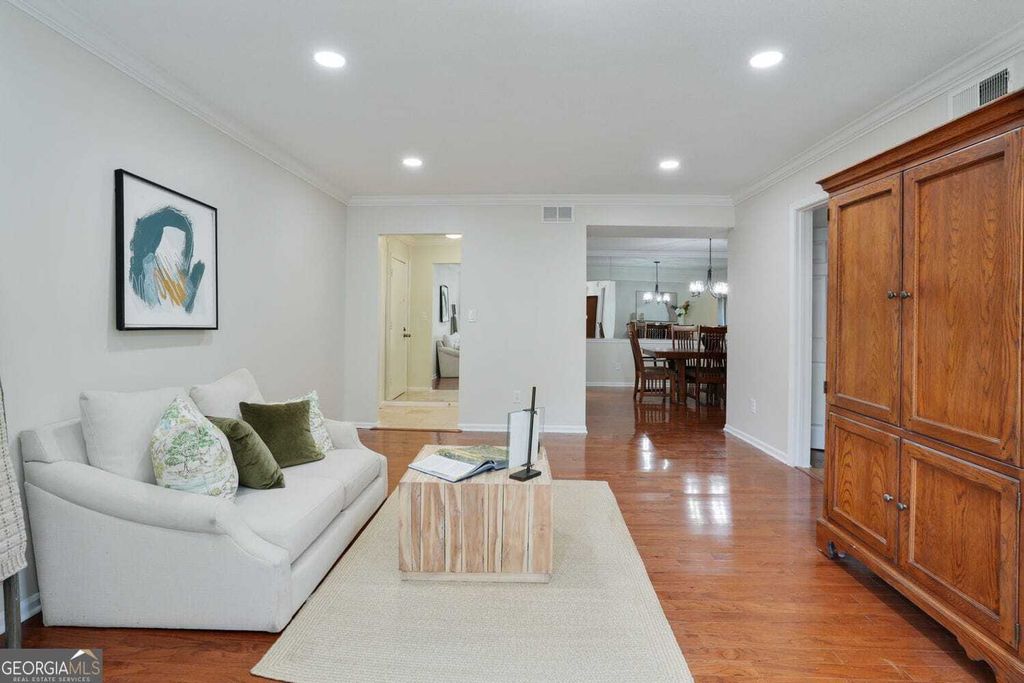 Property photo 3 of 23 <Alttext/>