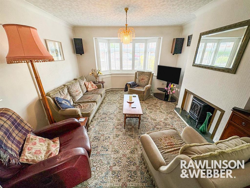 Property photo 2 of 19 3F4Dbb47-5F95-4E7c-9497-8A8F11359B4c.Jpg