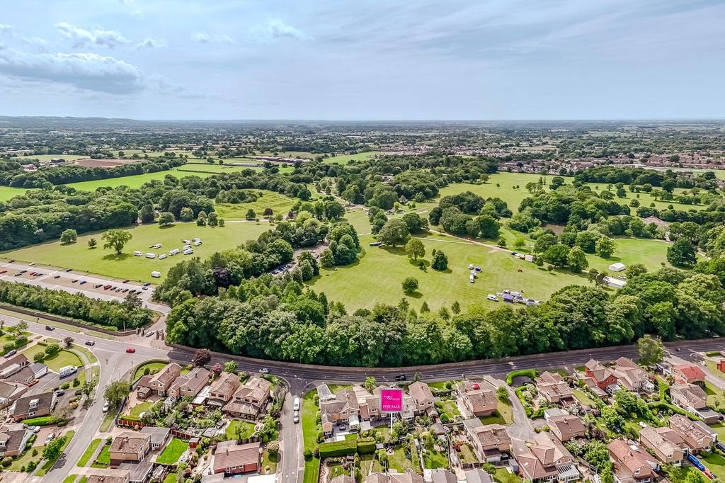 Property photo 2 of 64