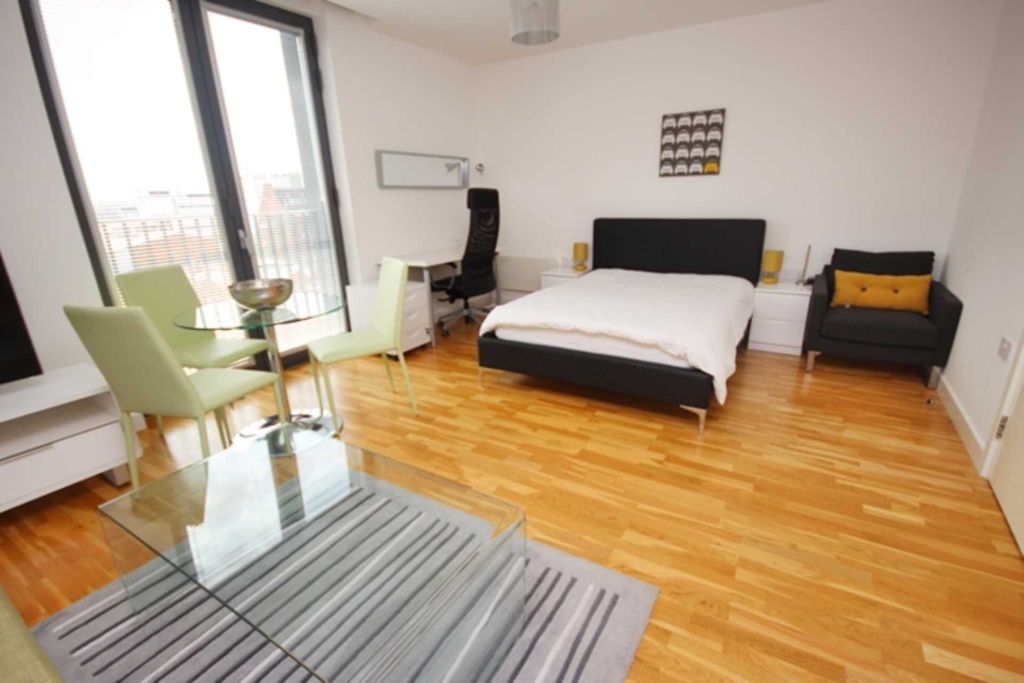 Property photo 3 of 8