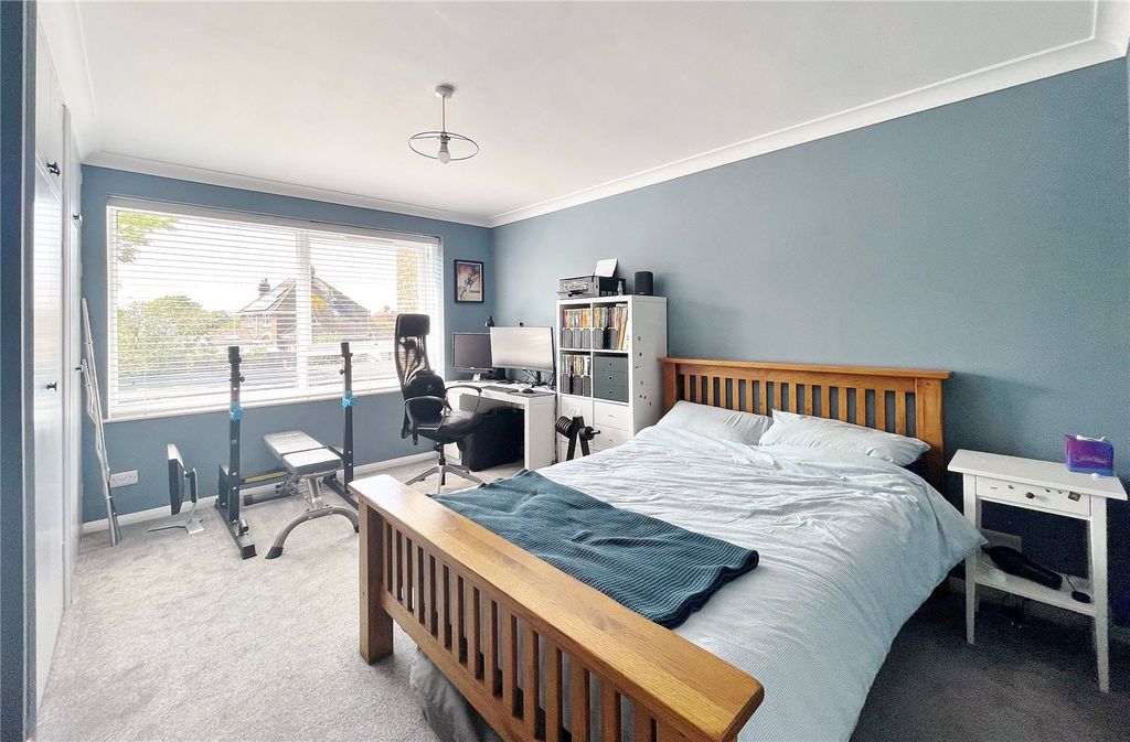 Property photo 3 of 10 Picture No. 05
