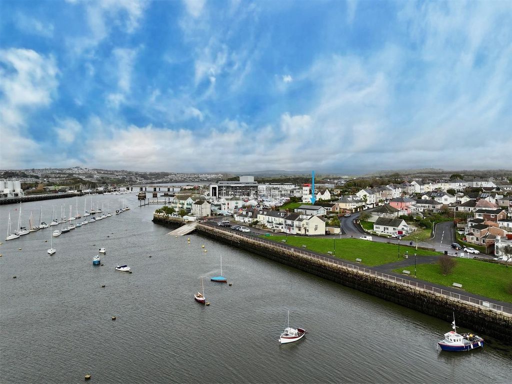 Property photo 2 of 15 20.Jpeg