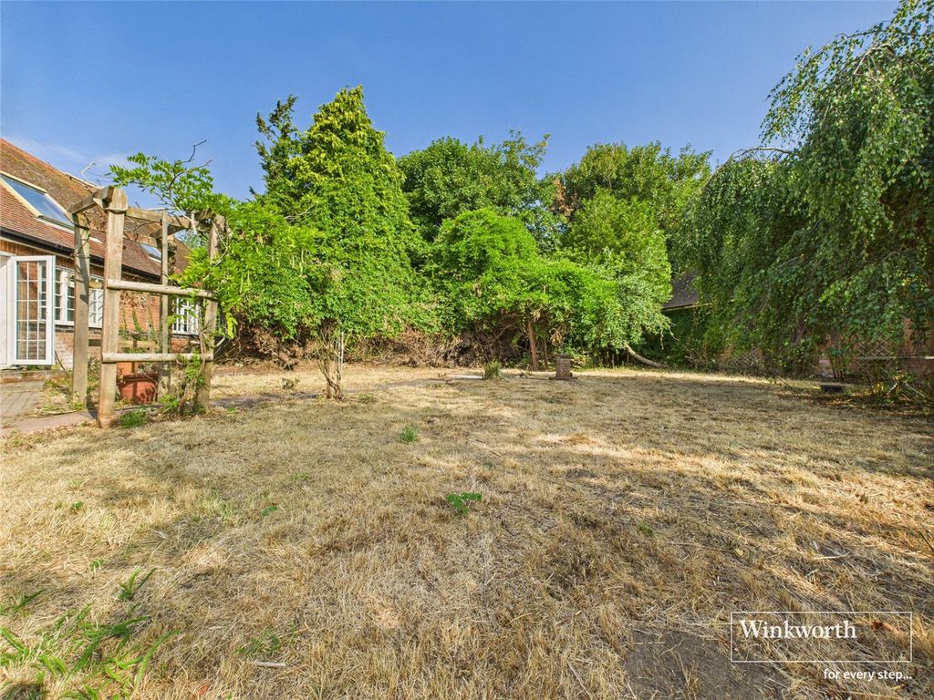Property photo 3 of 25 Picture No. 04