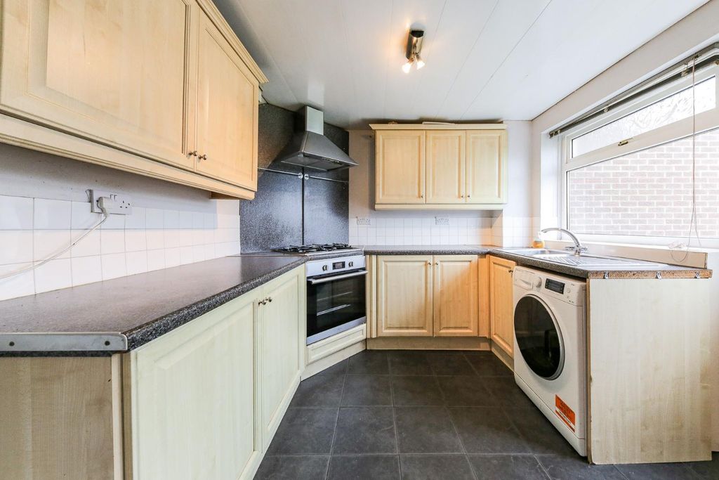 Property photo 2 of 13 Kitchen