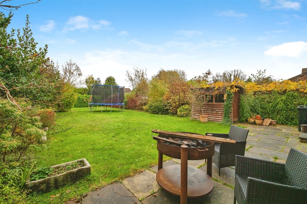 Property photo 2 of 17