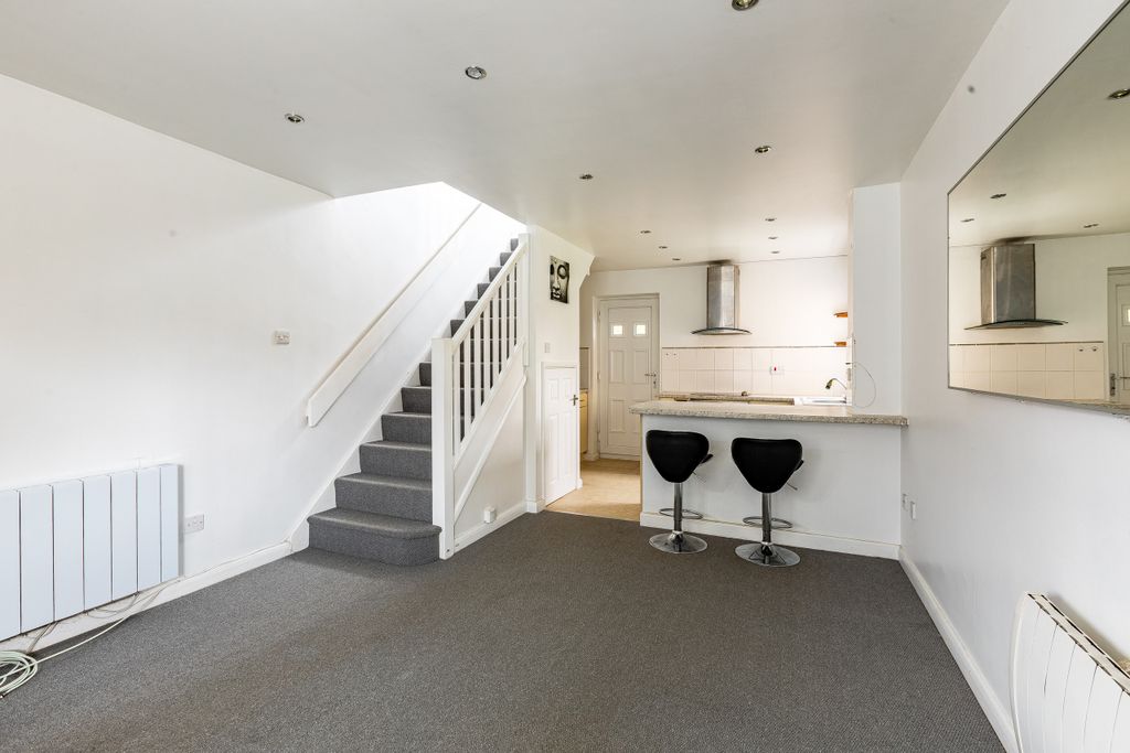 Property photo 2 of 10 Ph-2