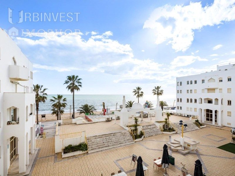 Property photo 1 of 40