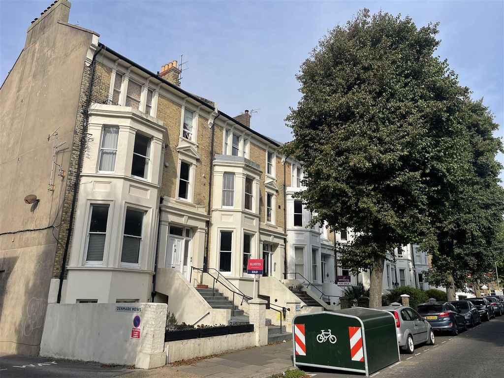 Property photo 1 of 12 Front 3.Jpg