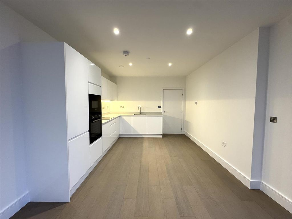 Property photo 1 of 15 Kitchen.Jpeg