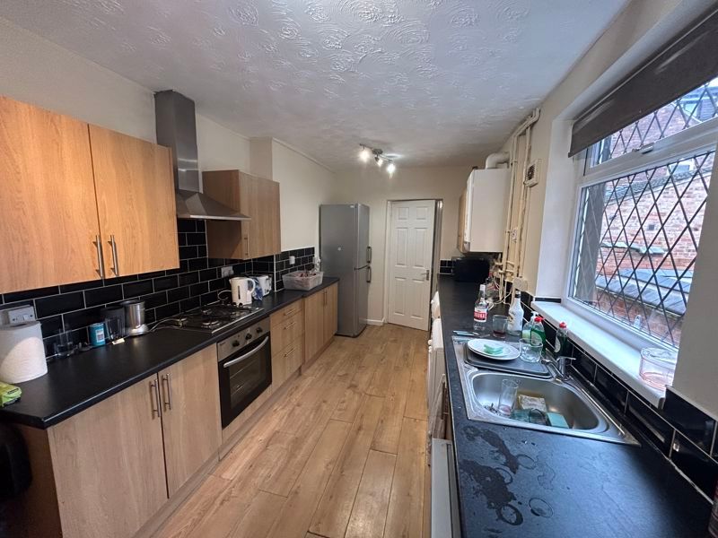 Property photo 2 of 9 Photo 11