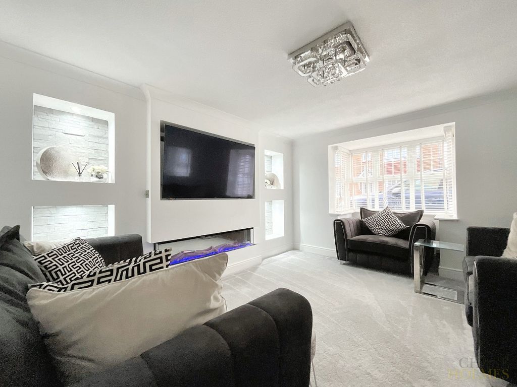 Property photo 2 of 21 4700354