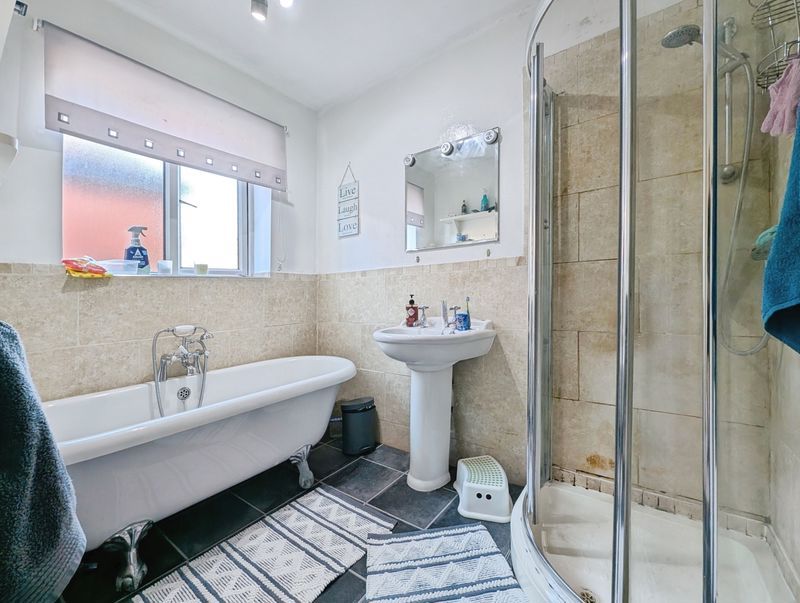 Property photo 3 of 11 Photo 1