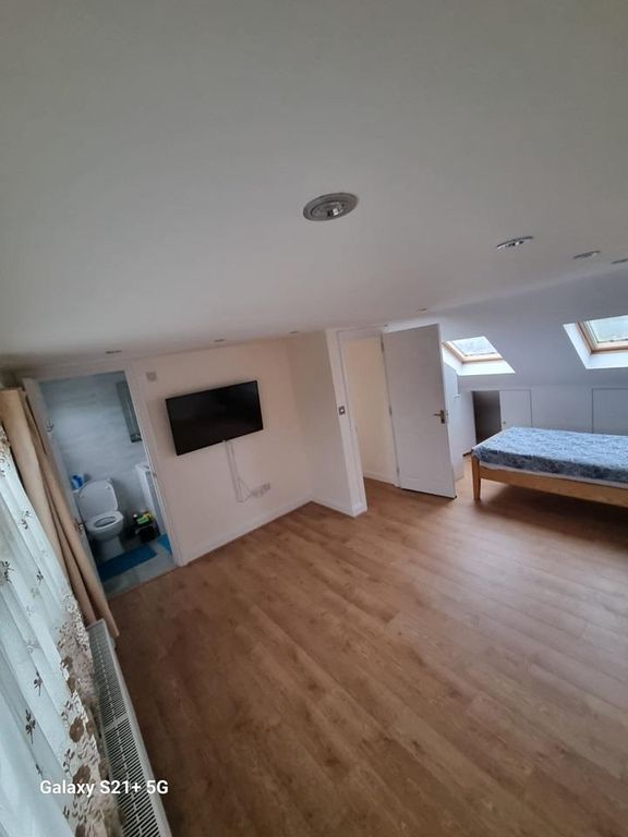 Property photo 1 of 8 O_1Ia04i8K622K1A059Rfd0Bic20.Jpg