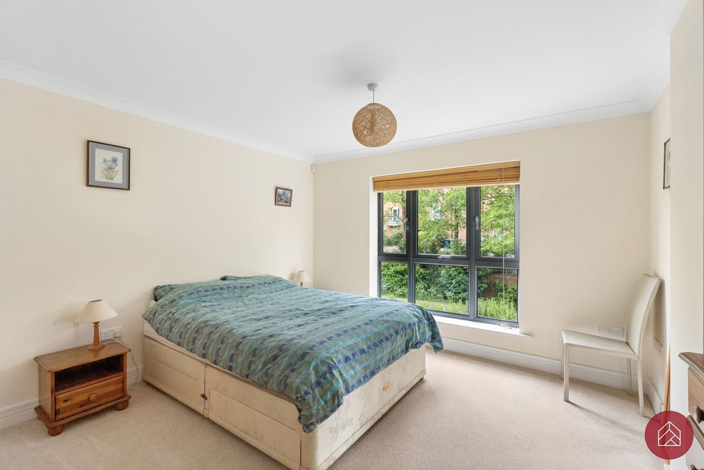 Additional image 17 of 2 bed flat for saleWalton Well Road, Oxford City OX2