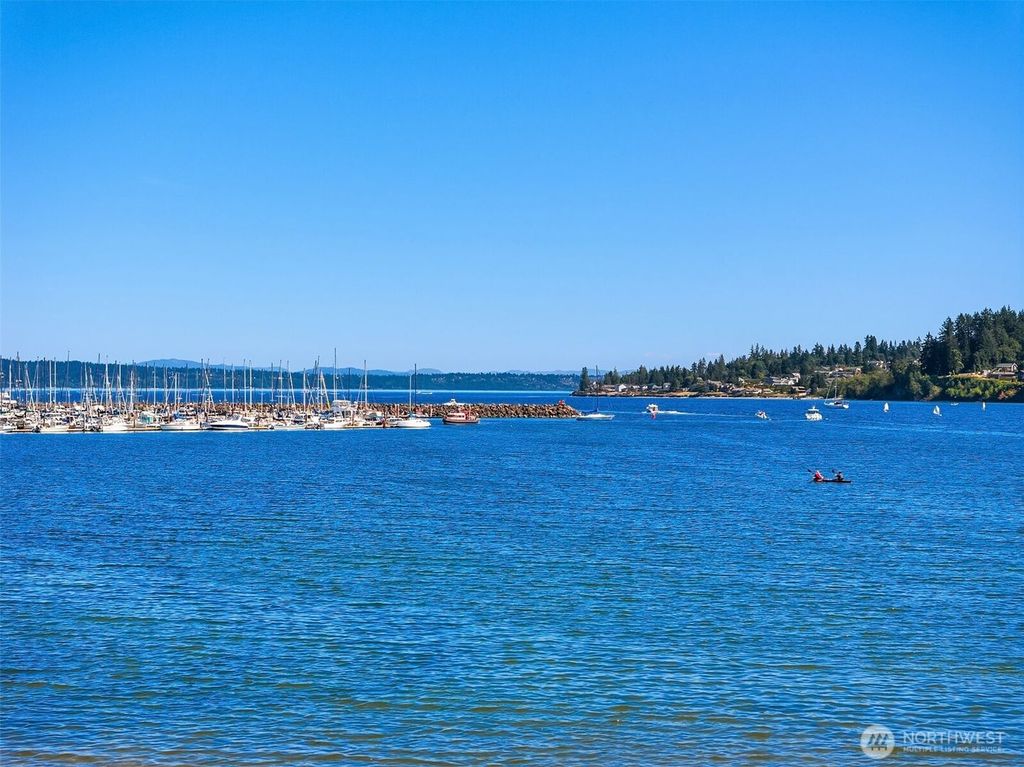 Property photo 3 of 40