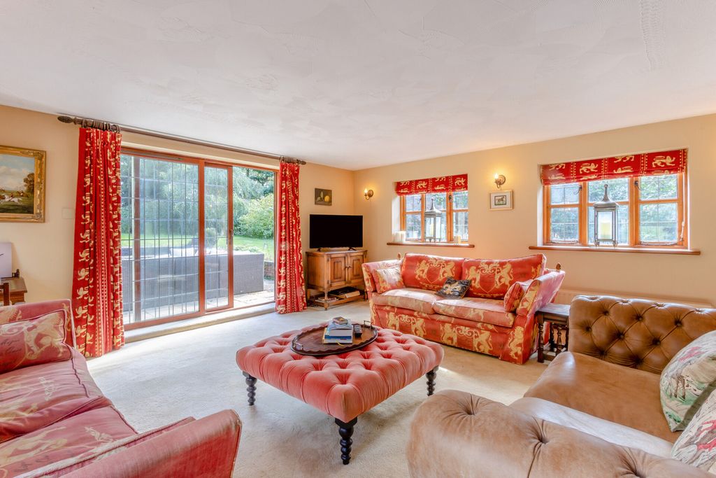 Property photo 3 of 42