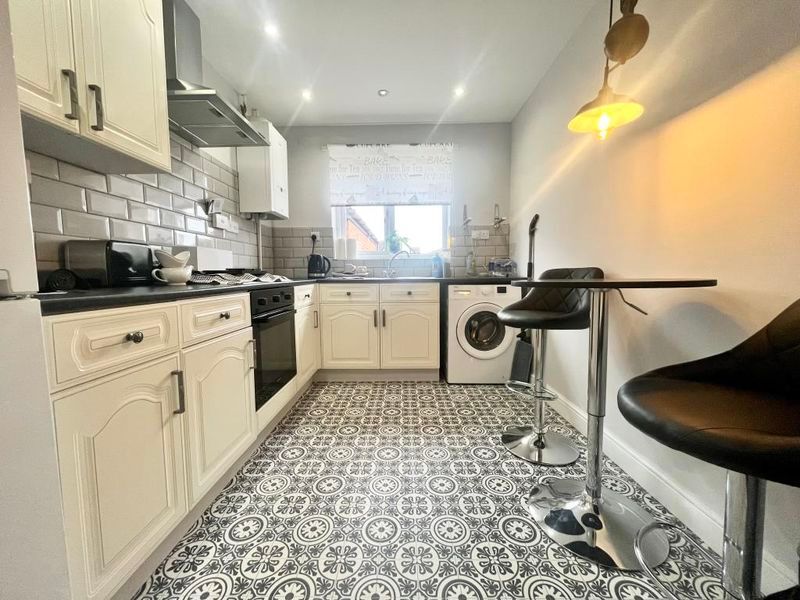 Property photo 2 of 7 Photo 2