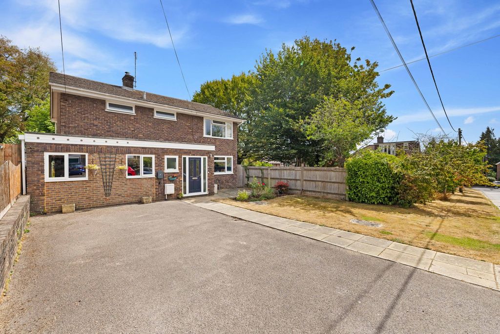 Property photo 2 of 29