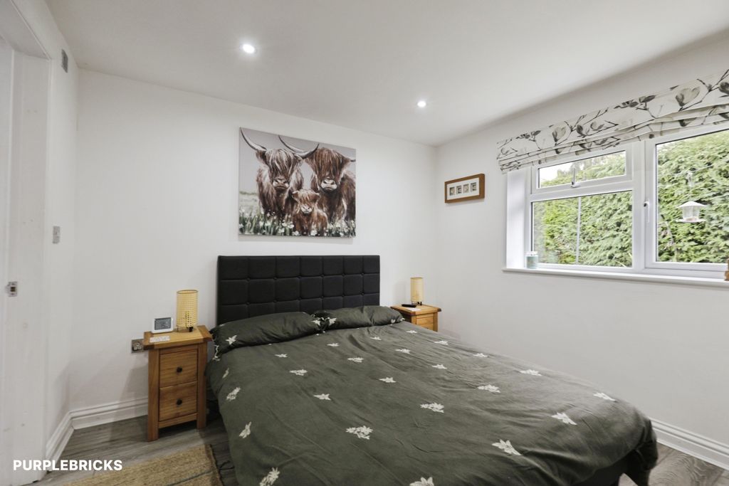 Property photo 3 of 23