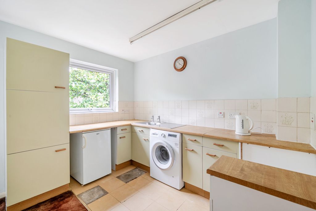 Property photo 3 of 20 1336683-10-68A344...
