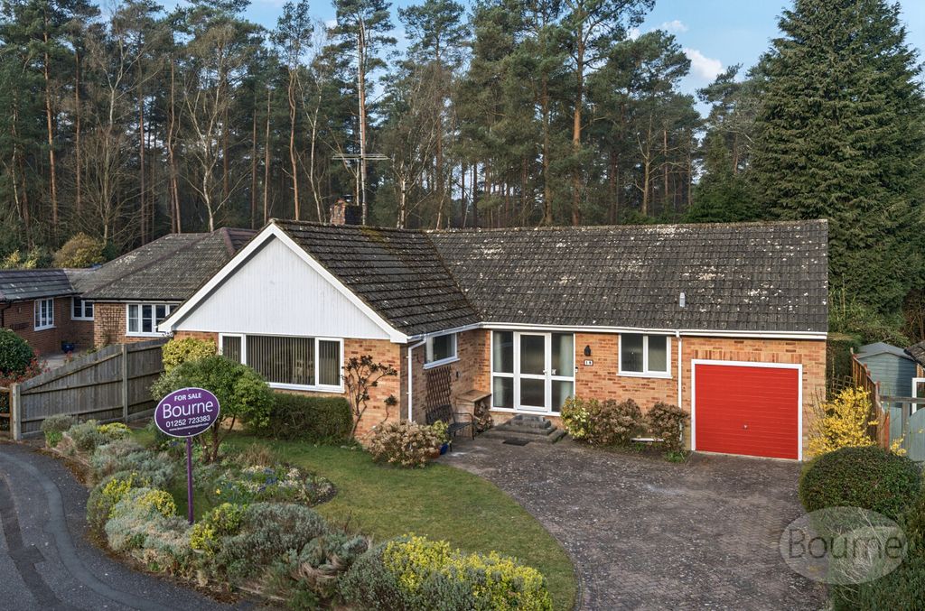 Property photo 1 of 16 5Abf5703-B86E-40A...