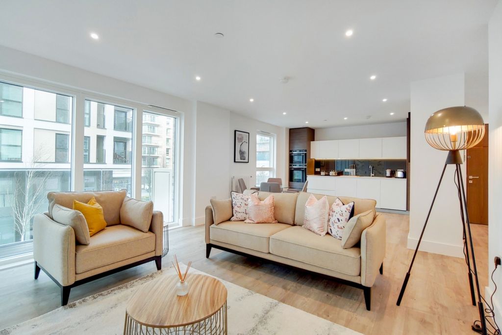 Property photo 1 of 16 1_Kitchen-Recepti...