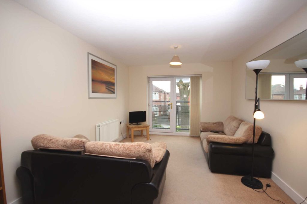 Property photo 2 of 6