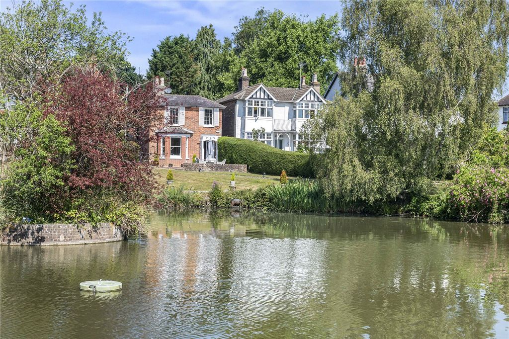 Property photo 2 of 21 Village Pond