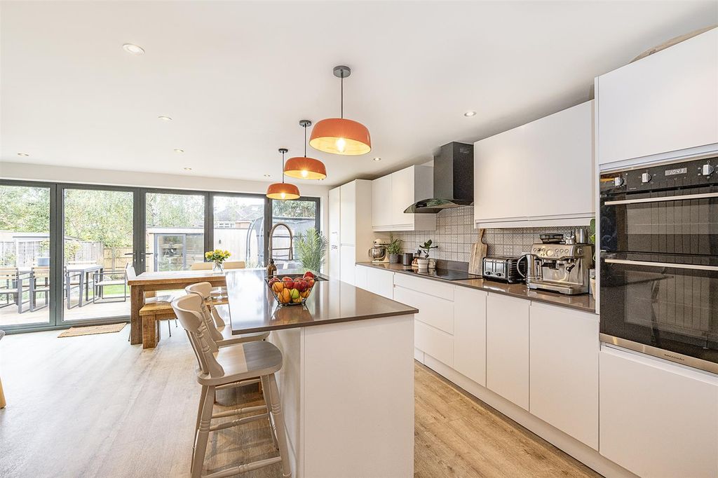 Property photo 3 of 12 62-Grove-Road-09.Jpg