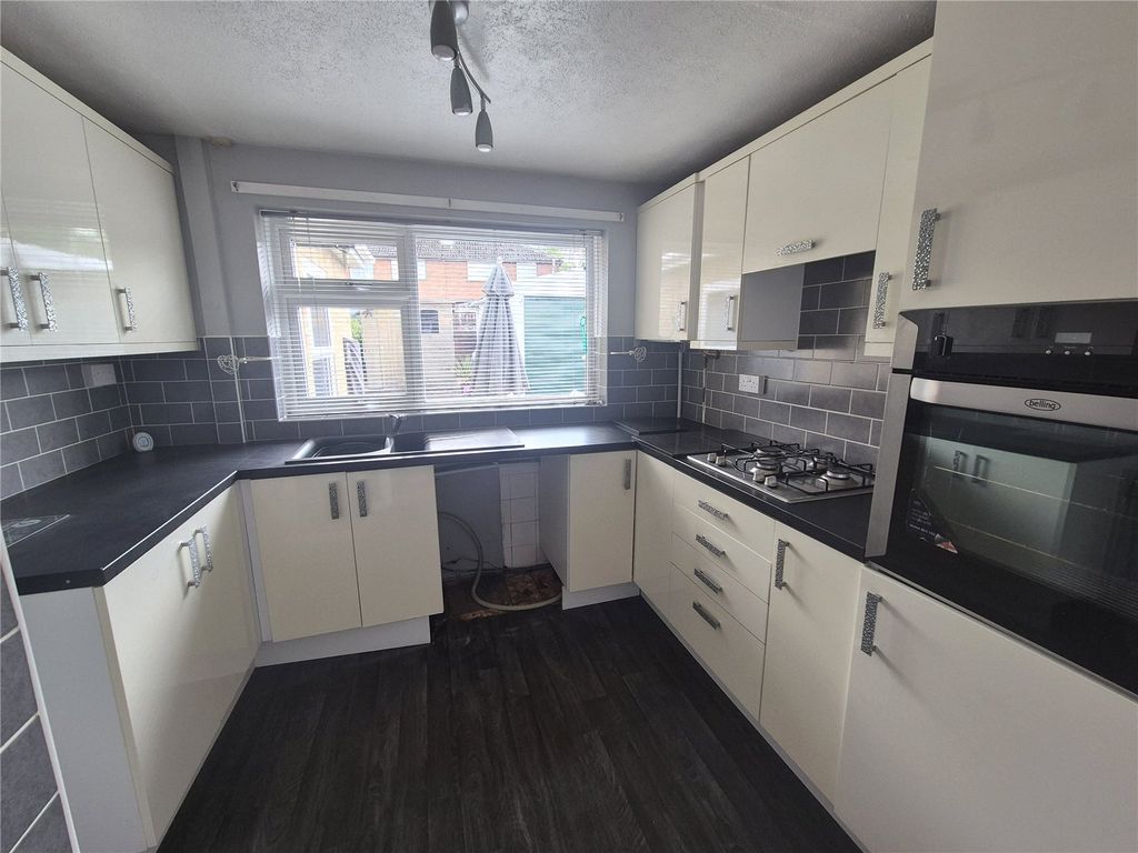 Property photo 2 of 11 Picture No. 06