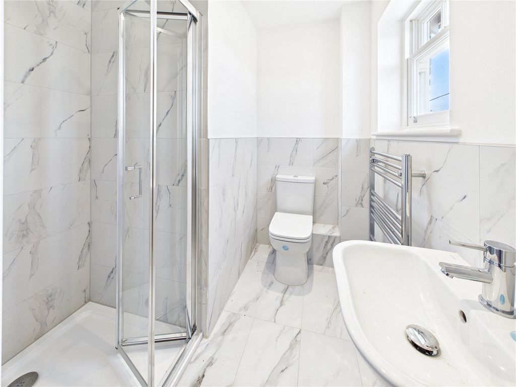 Property photo 3 of 11 Picture 3