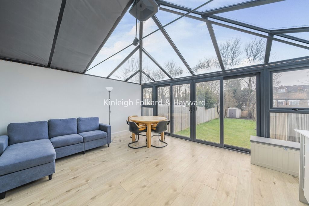 Property photo 3 of 11 d3c803E3-479A-4d3B-9