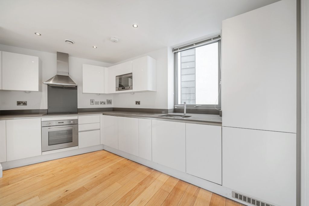 Property photo 3 of 13 1350472-5-68Caba4...