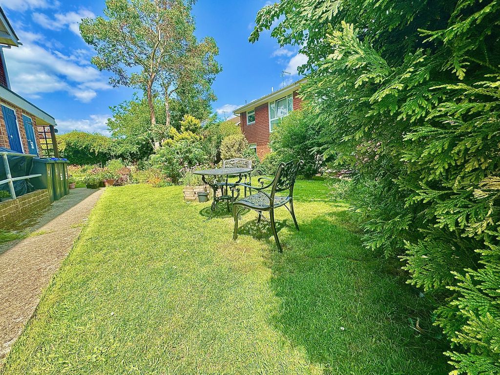 Property photo 3 of 10