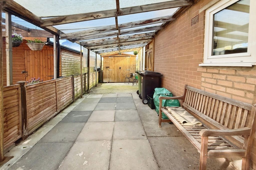 Property photo 3 of 16 External