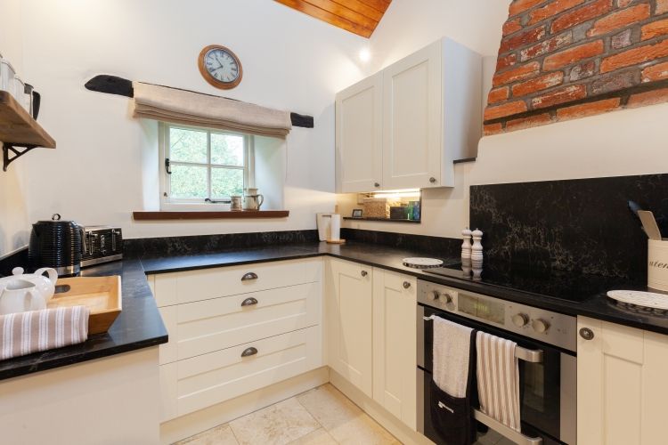 Property photo 3 of 9 208860