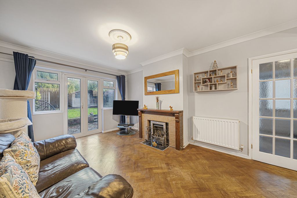 Property photo 3 of 16