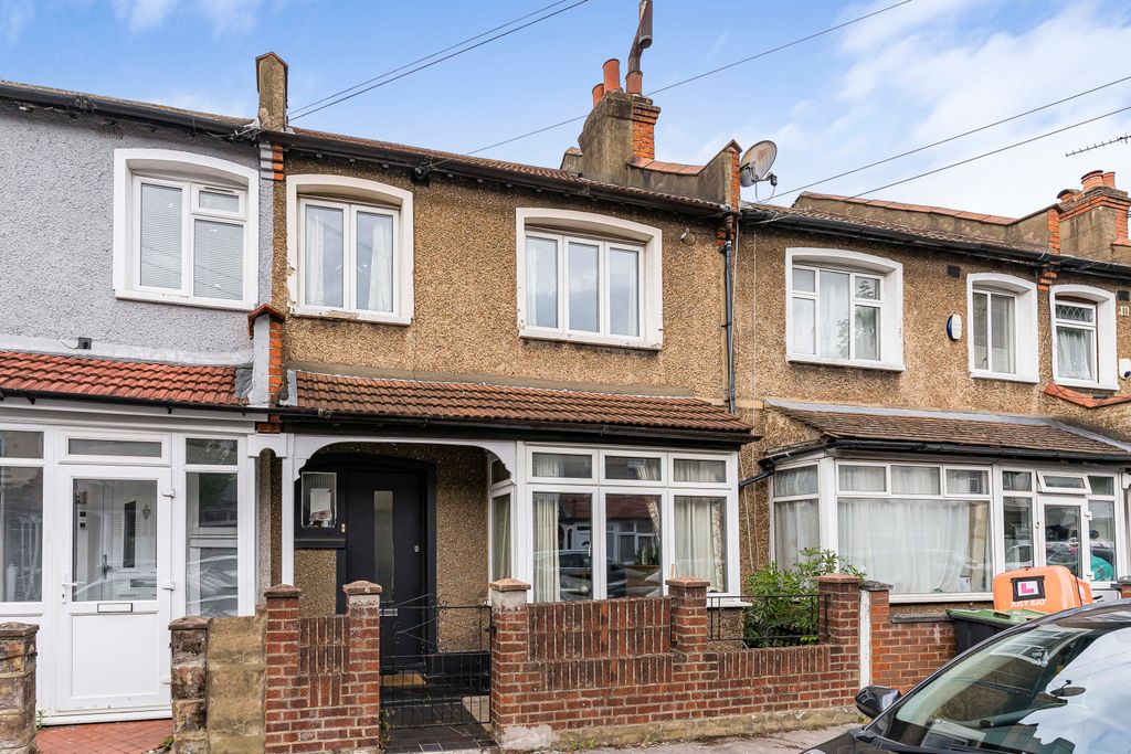 Property photo 1 of 14 16_82307