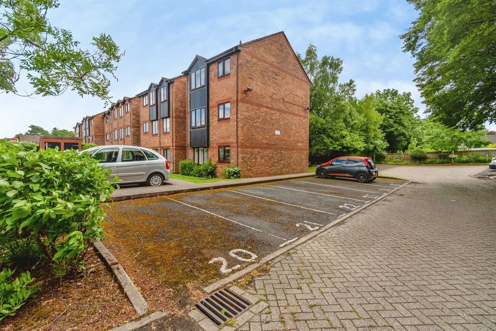 Property photo 1 of 20