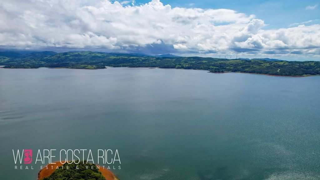 Property photo 2 of 18