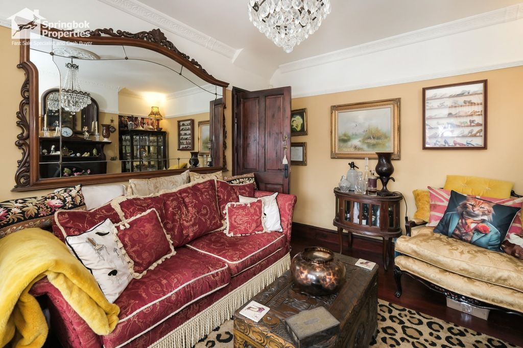 Property photo 3 of 18 Image 2