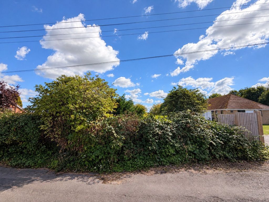 Property photo 3 of 5 Picture No. 03