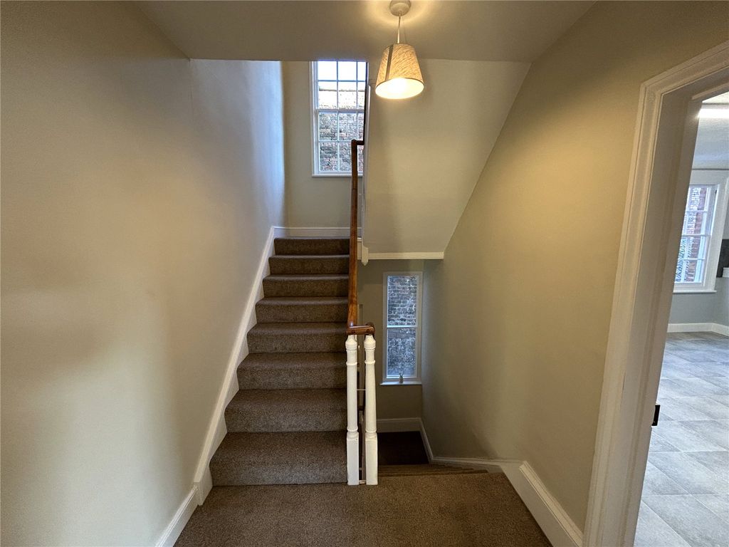 Property photo 3 of 10 Picture No. 14